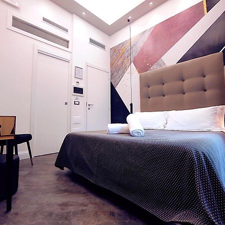 Antiqua Domus Hotel Rome Bagian luar foto