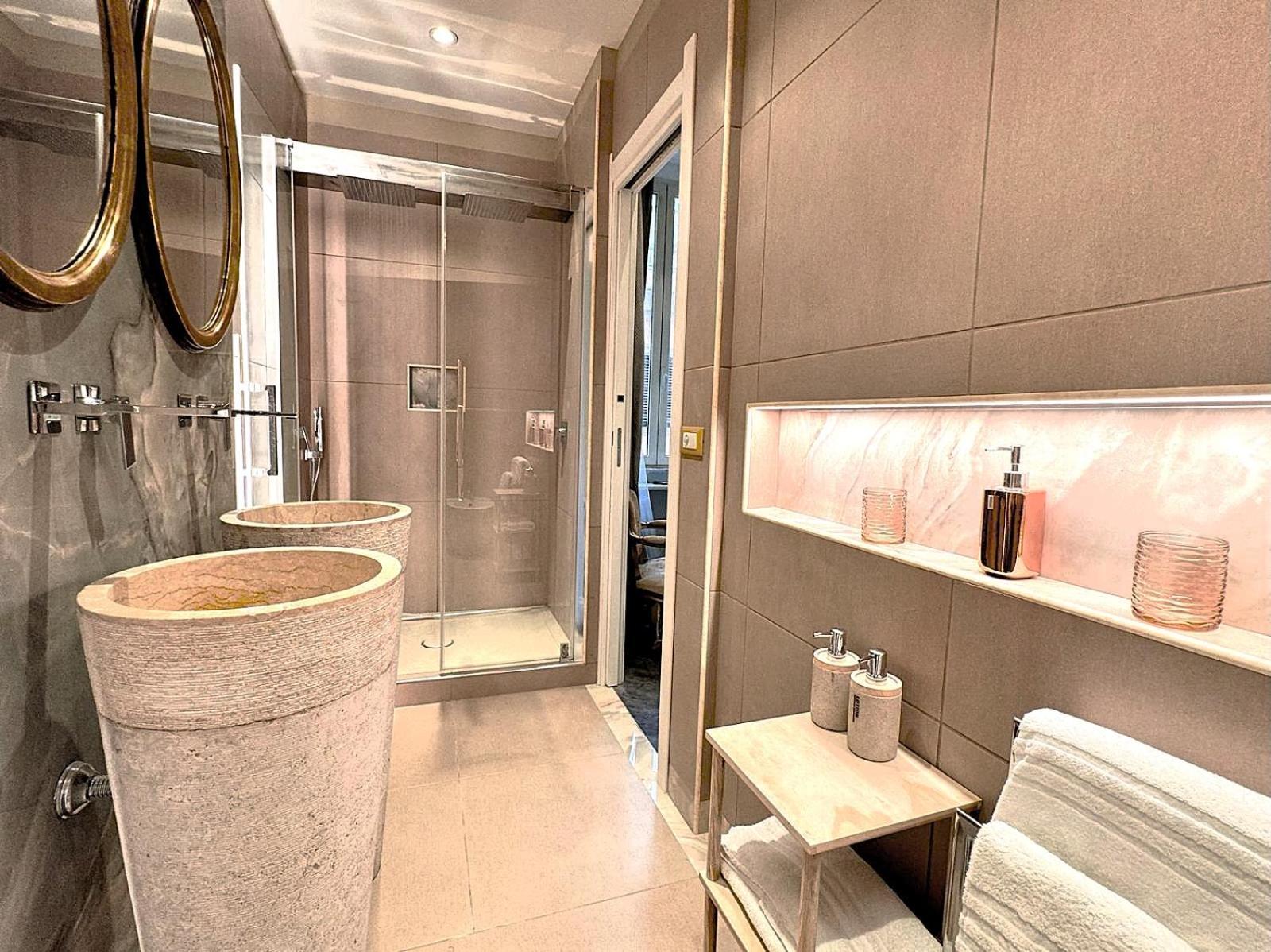 Antiqua Domus Hotel Rome Bagian luar foto