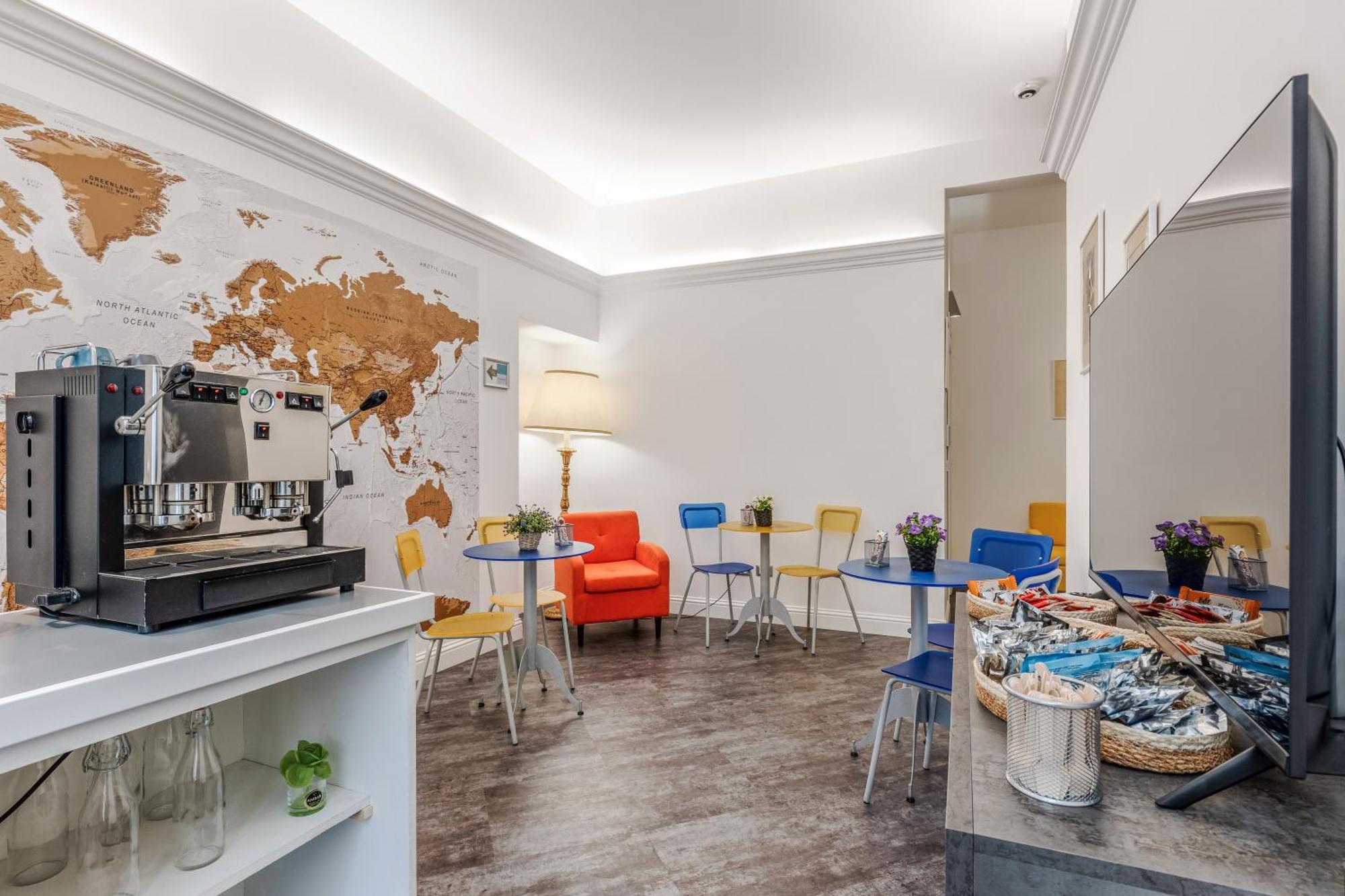 Antiqua Domus Hotel Rome Bagian luar foto