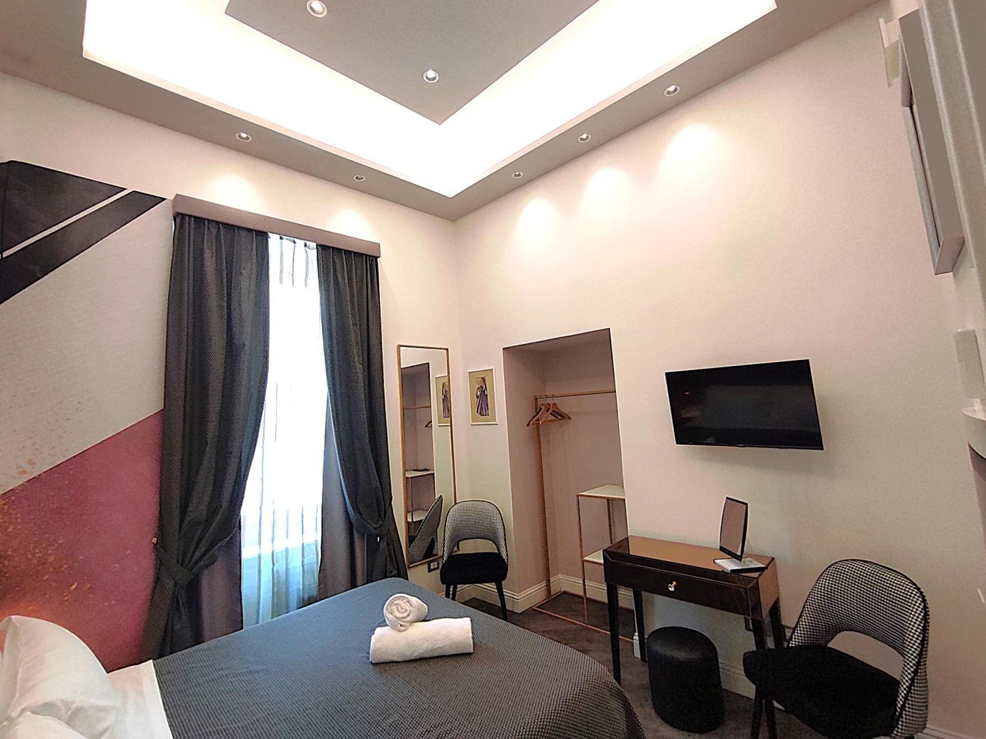 Antiqua Domus Hotel Rome Bagian luar foto
