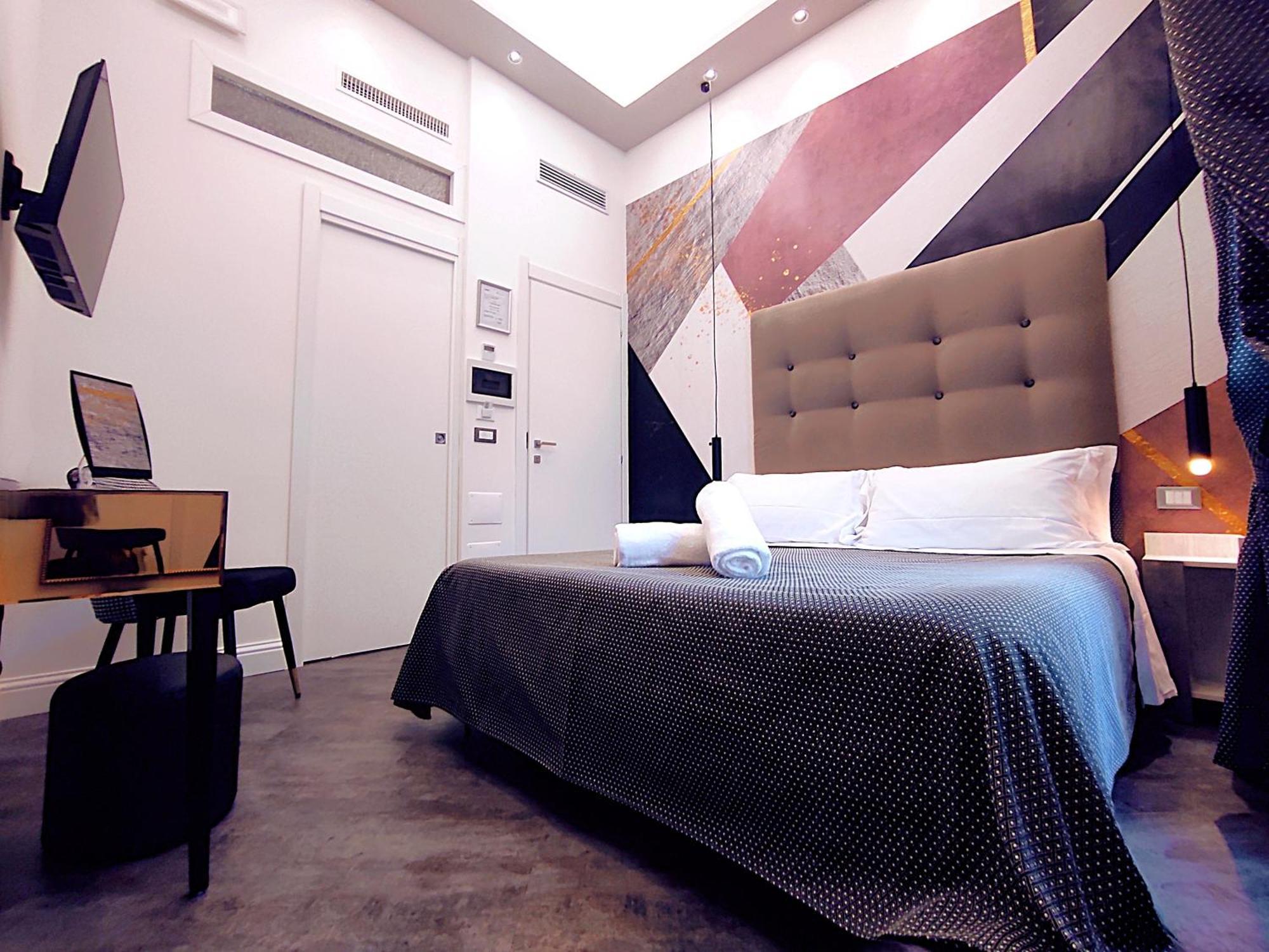 Antiqua Domus Hotel Rome Bagian luar foto