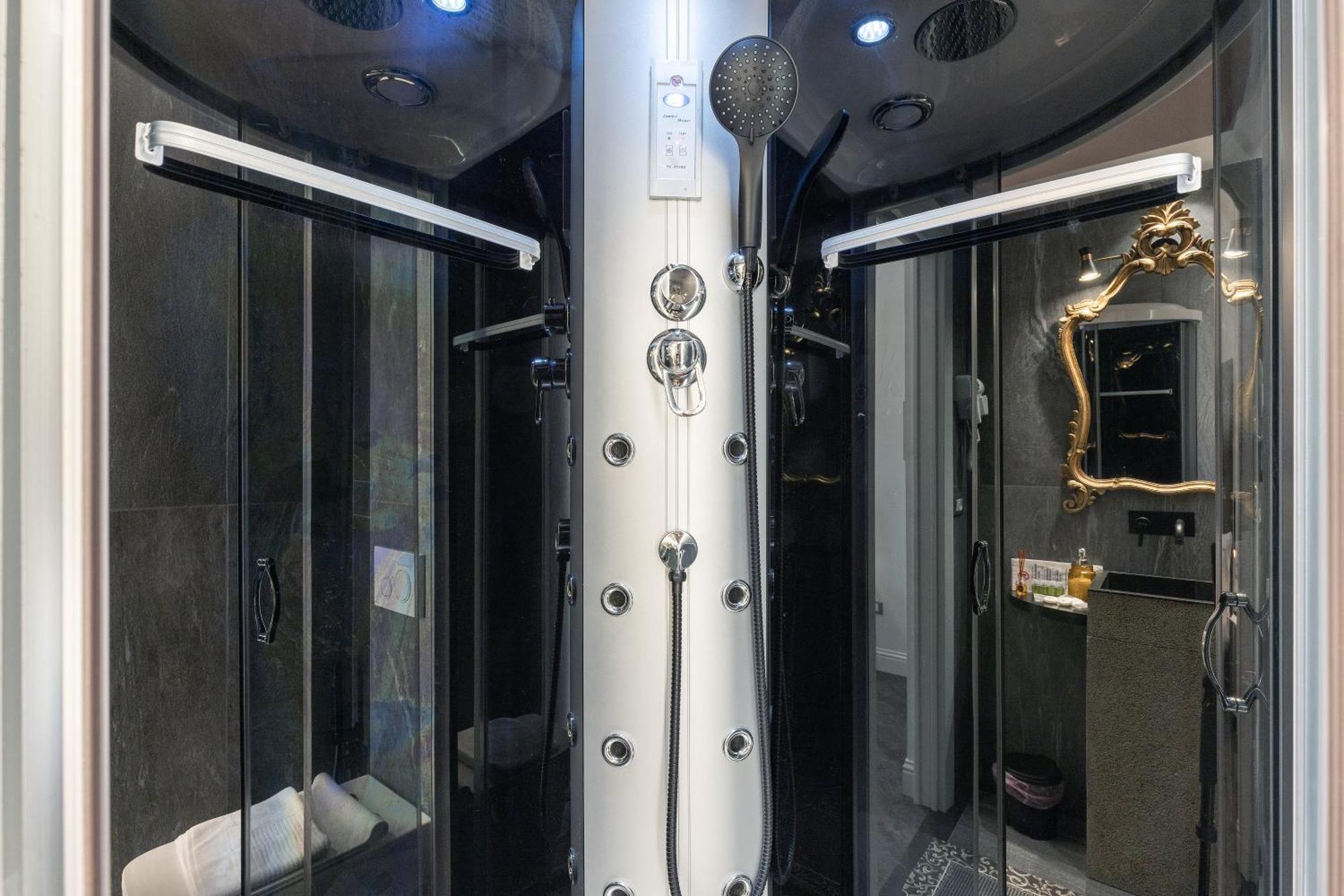 Antiqua Domus Hotel Rome Bagian luar foto