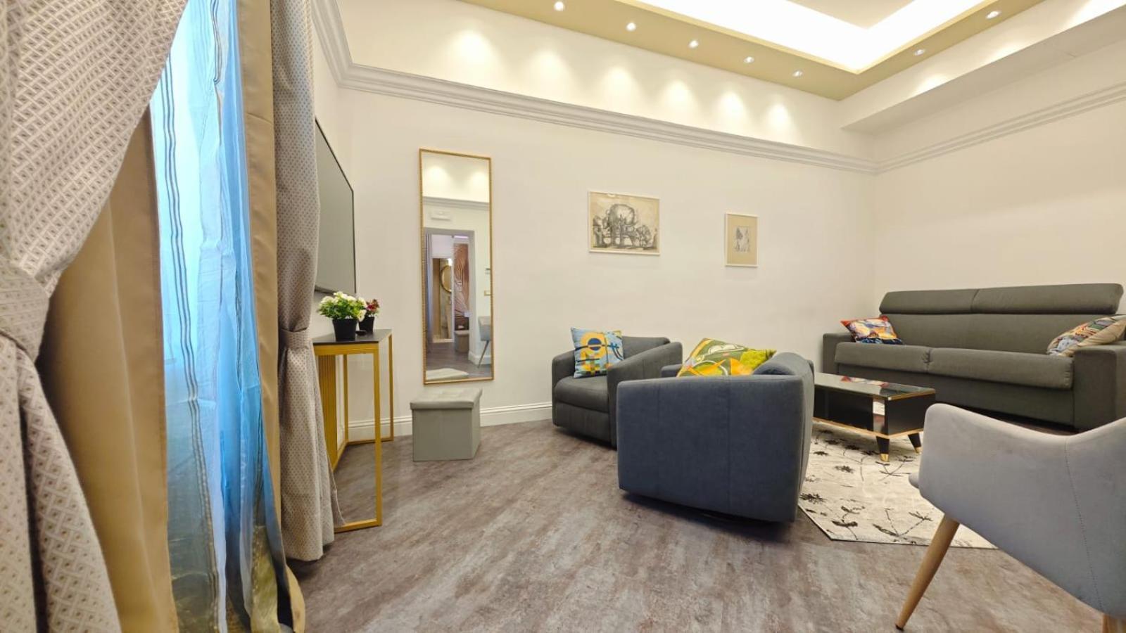 Antiqua Domus Hotel Rome Bagian luar foto